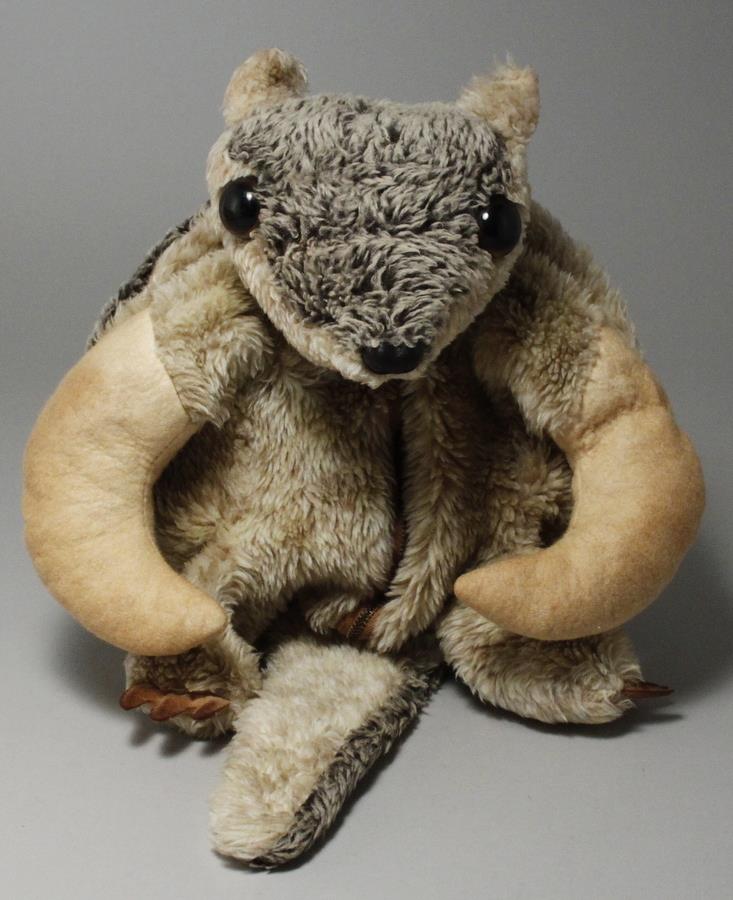 明治製菓 アルマジロ ぬいぐるみ 