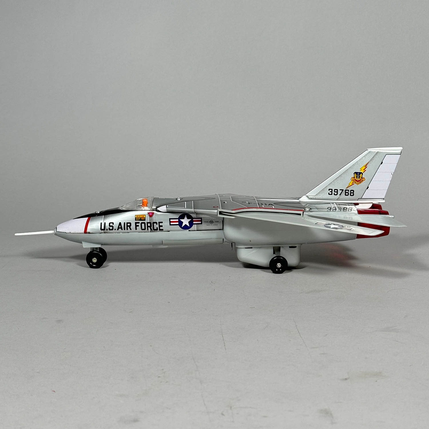 希少 動作品 野村トーイ グラマン F111A ジェットファイター ブリキ