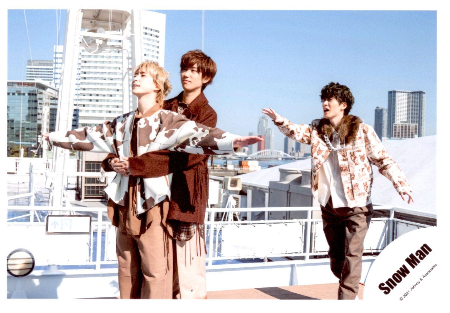 Man スノーマン 写真 阿部亮平 深澤辰哉 ほか Snow Man 深澤辰哉 阿部亮平