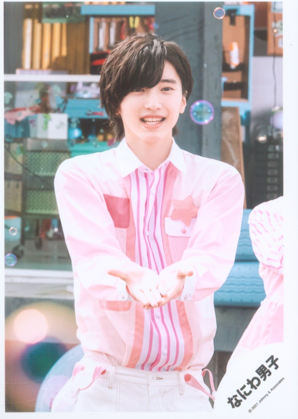 道枝駿佑 なにわ男子 公式写真 ① ソロ 混合 集合 Jロゴ Jr. 道枝駿佑