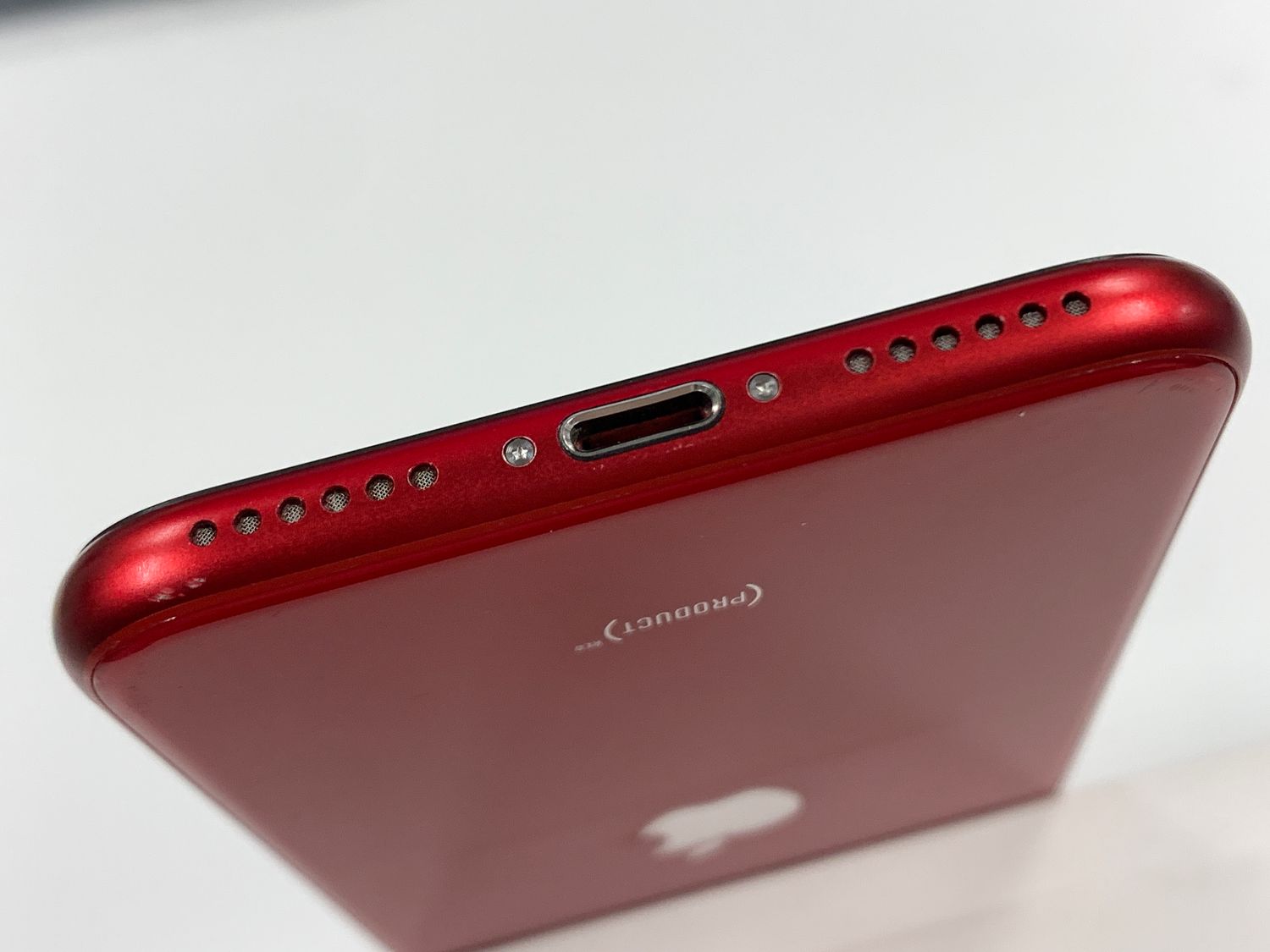 セール iPhoneSE 第2世代 128GB 赤 レッド iPhone SE 128gb (第2世代