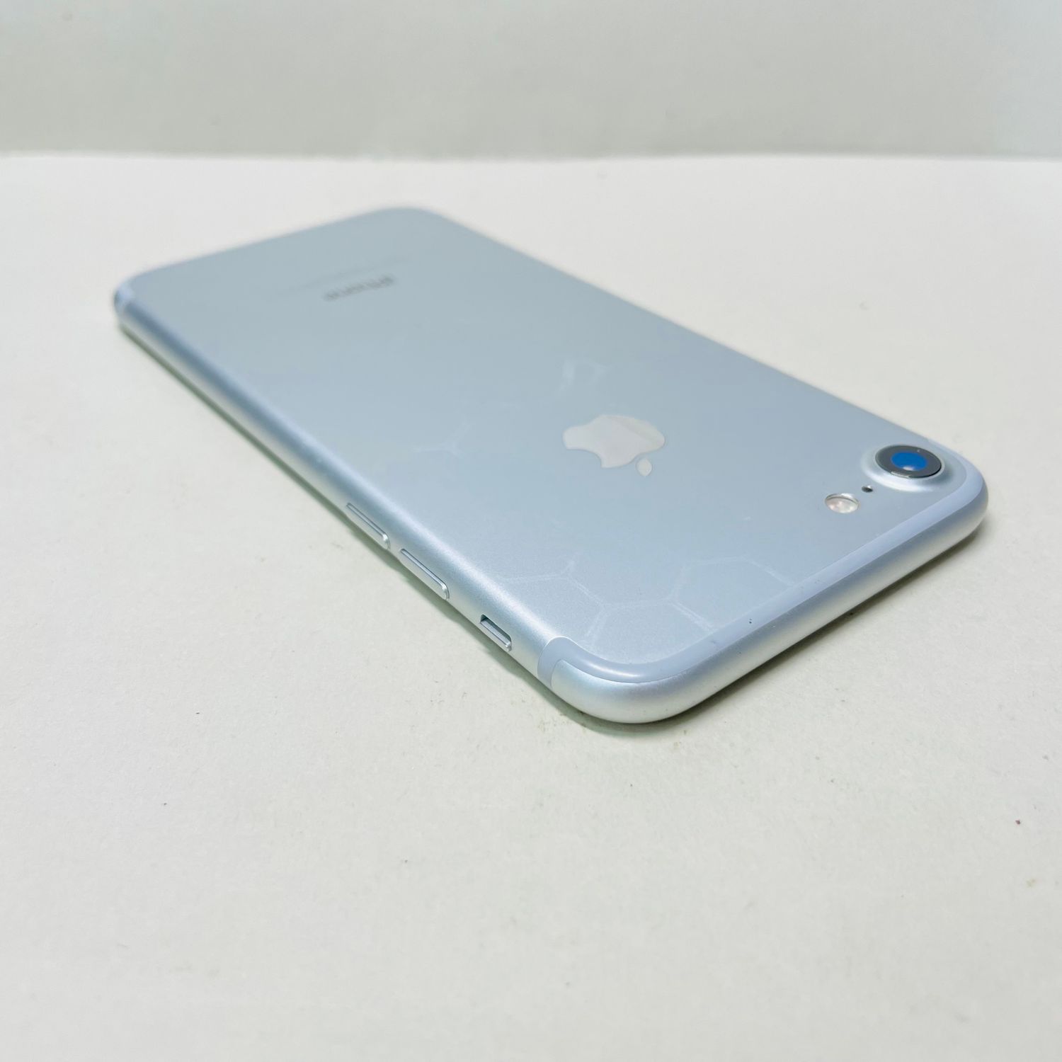 ムスビー｜Iphone 7 128GB SIMフリー バッテリー100% 77485【iPhone7