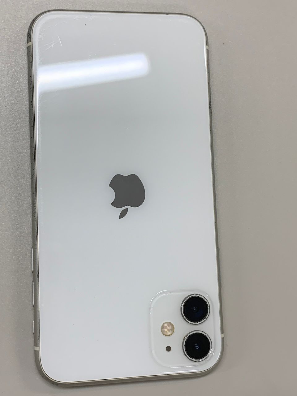 美品】iPhone 11 ホワイト 本体 ベスト 64GB バッテリー76% 美品