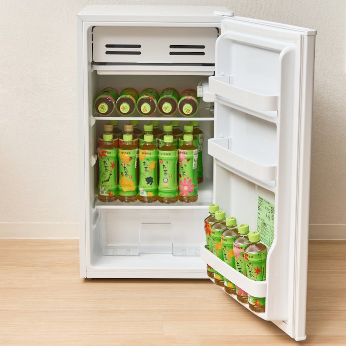 ♢アイリスオーヤマ ノンフロン冷凍冷蔵庫【2020年製】IRGD-9A-W