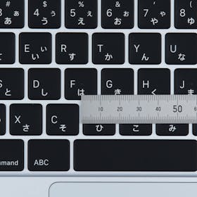 Apple Japan MacBook Air 13インチ M4チップ搭載 MC6T4J/Aを検証