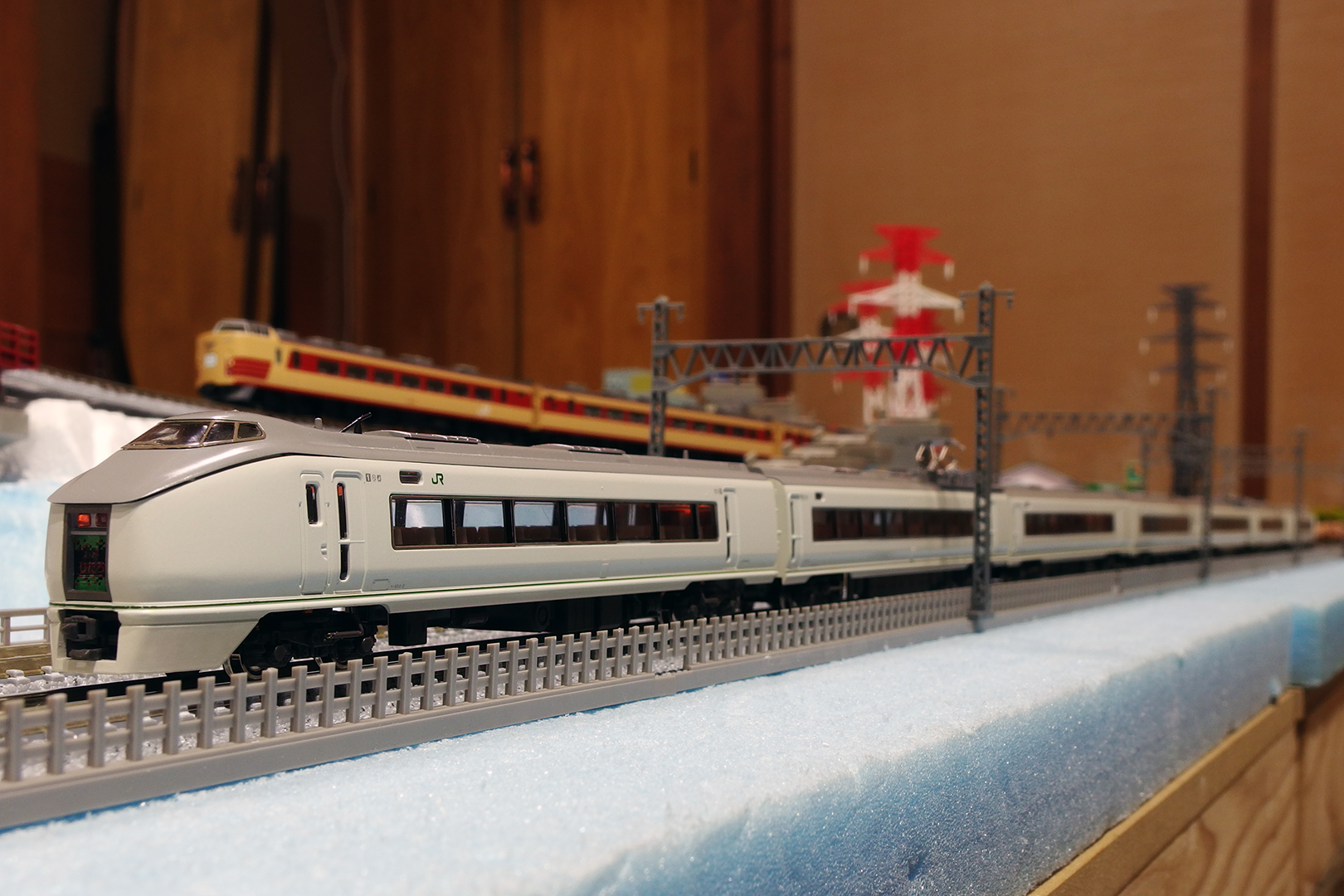 KATO 10-173 651系スーパーひたち 7両編成(LED室内灯点灯) KATO 10-173