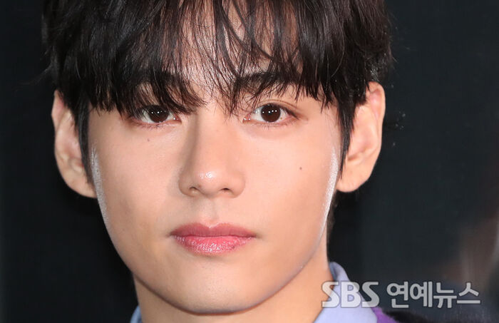 BTS' V Mesmerizes With Mysterious Gaze at Celine Event
