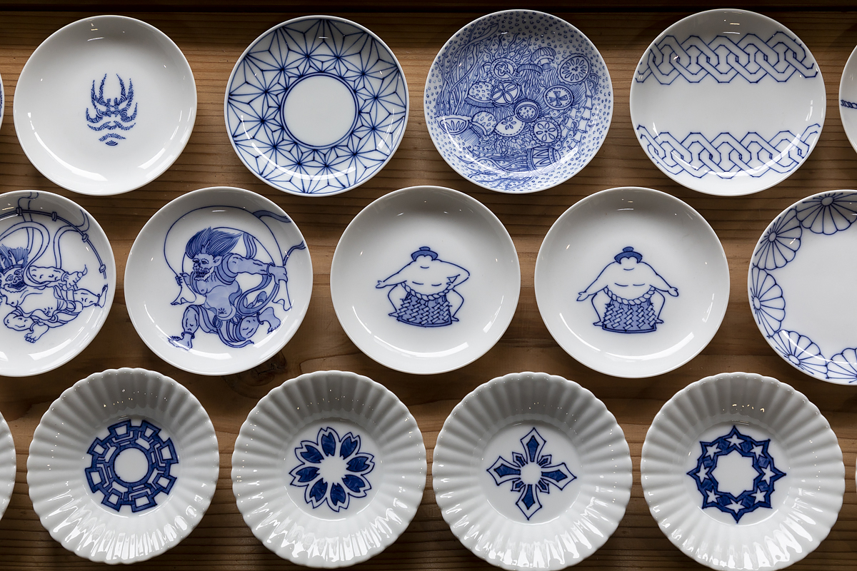 肥前伊万里鍋島焼陶器飾り