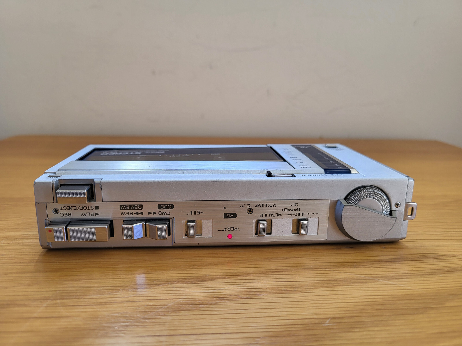 Aiwa CS-J1 ▷ Walkman.land