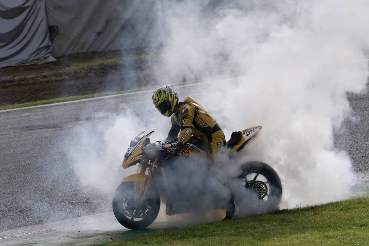 超希少！】抱かれたい男1位に脅されています。 バスツアー グラス