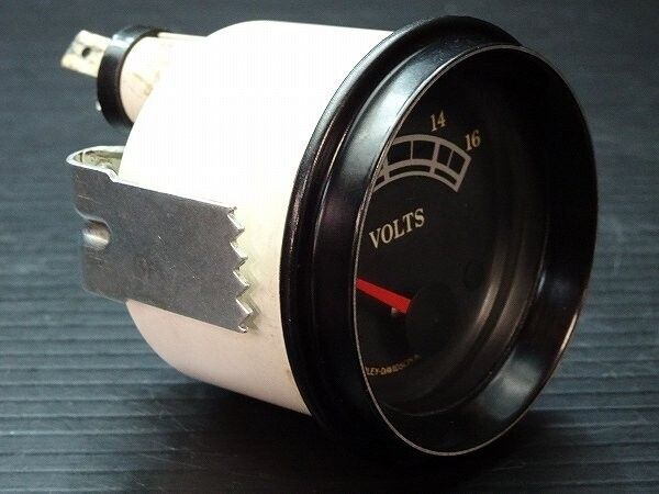 ウェビックガレージセール | ハーレー ☆ エボ FLHTC1340 純正 電圧計