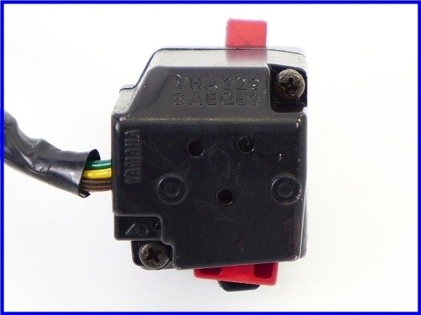 RZV500R 左ハンドルスイッチ 未使用 RZV500R 左ハンドルスイッチ 未