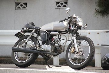 YAMAHA YB-1 タンク プラサフ加工済 凹み修正済 カスタム車両にどうぞ