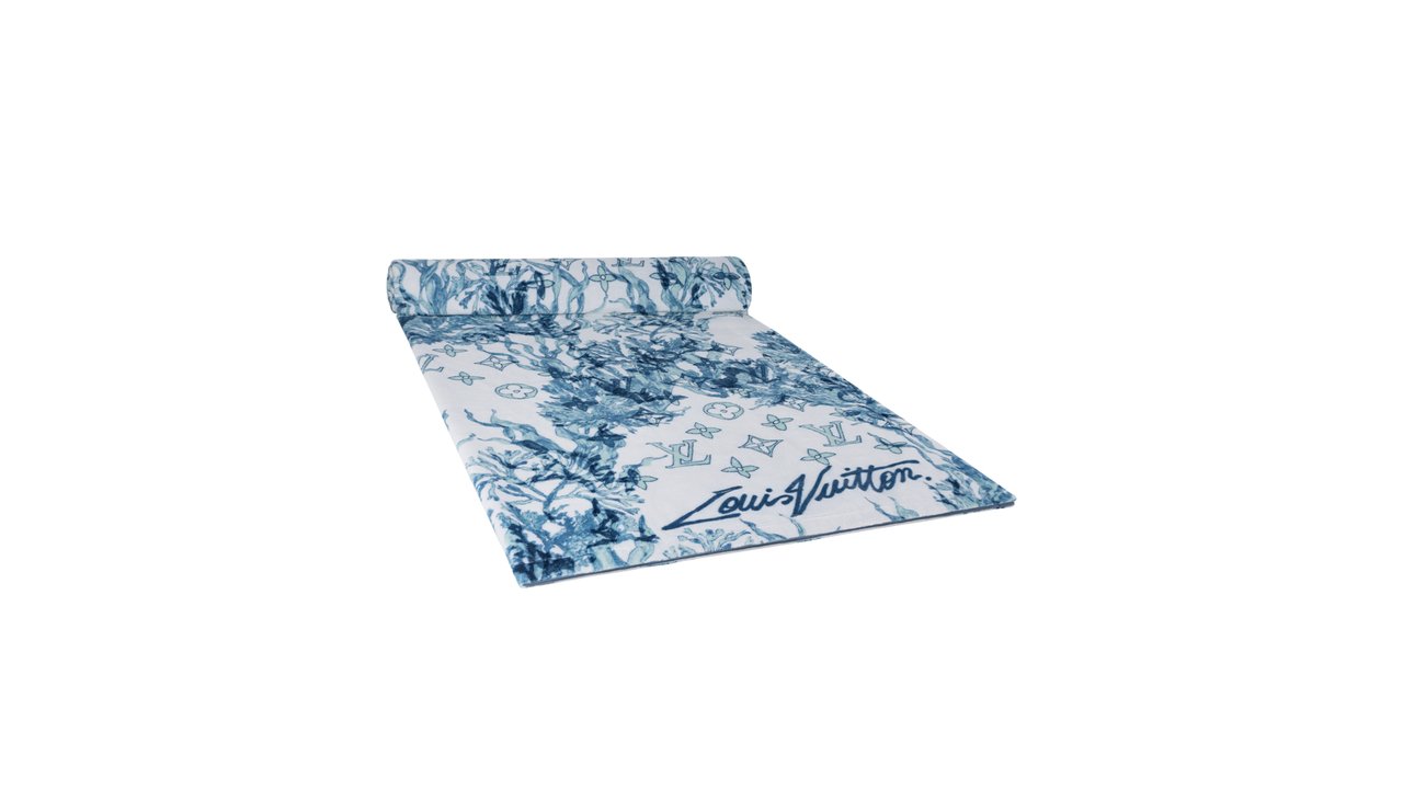 ルイ・ヴィトン新作】バスタオル、ブランケット…。大人の水遊びを