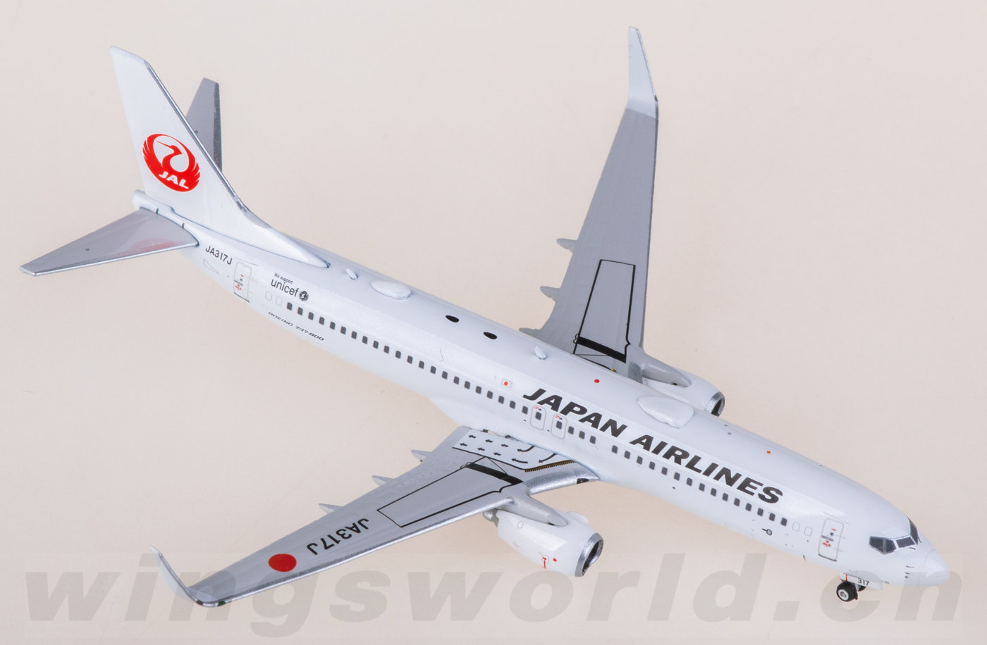 PH04643 Japan Airlines 日本航空Boeing 737-800 JA317J Phoenix 1:400