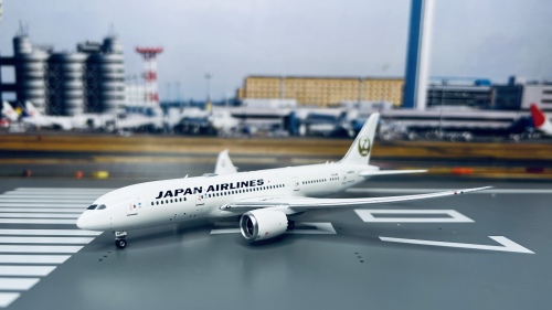 PH04438 Japan Airlines 日本航空Boeing 787-8 JA835J Phoenix 1:400