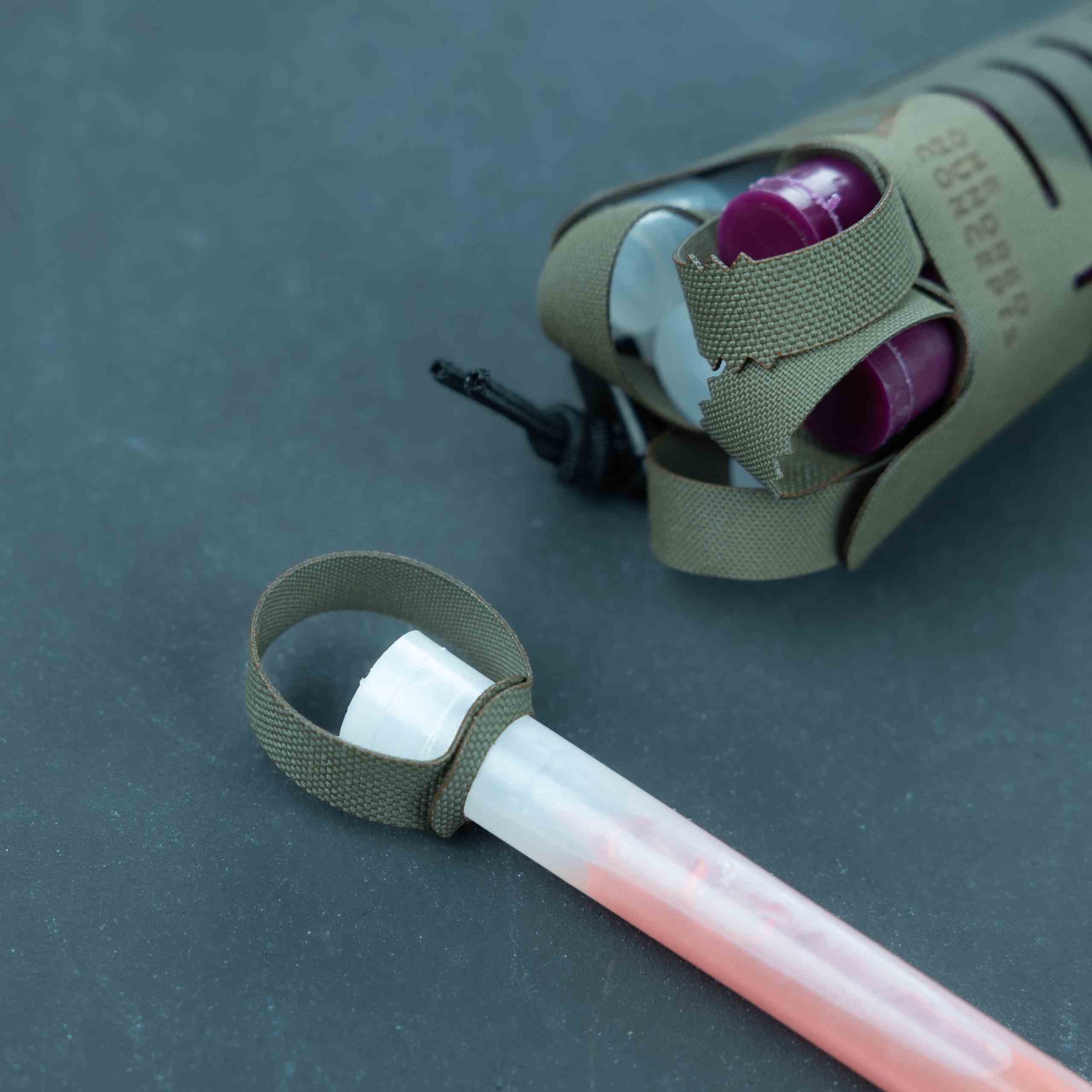 One Hundred Concepts Chemlight Kit – T.REX ARMS