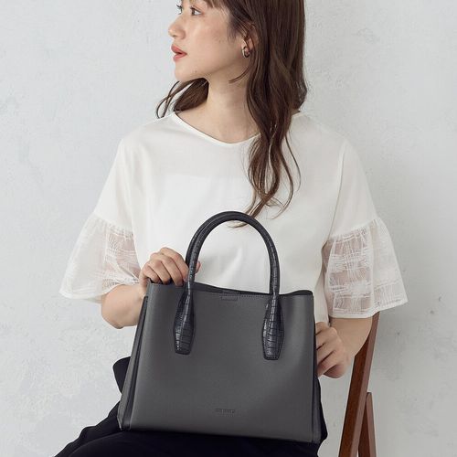 型押しハンドルバッグ（95-20BK17-205）｜モノコムサ（MONO COMME CA