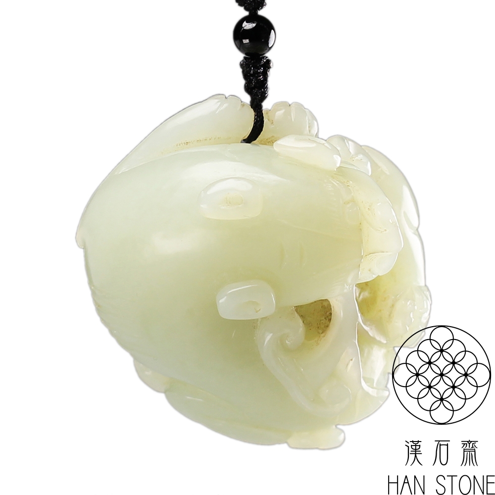 漢石齋】天然A貨和田青白玉母子瑞獸銜如意玉佩吊墜(47*53*25mm) | 漢石