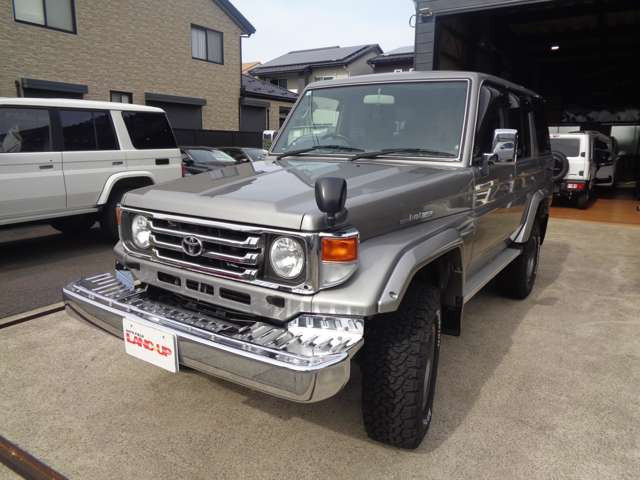 トヨタ ランドクルーザー70 4.2 ZX ディーゼル 4WD の中古車詳細