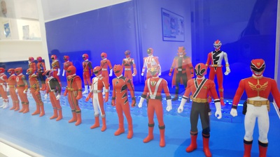 25戦隊レッドヒーロー大集合フィギュア