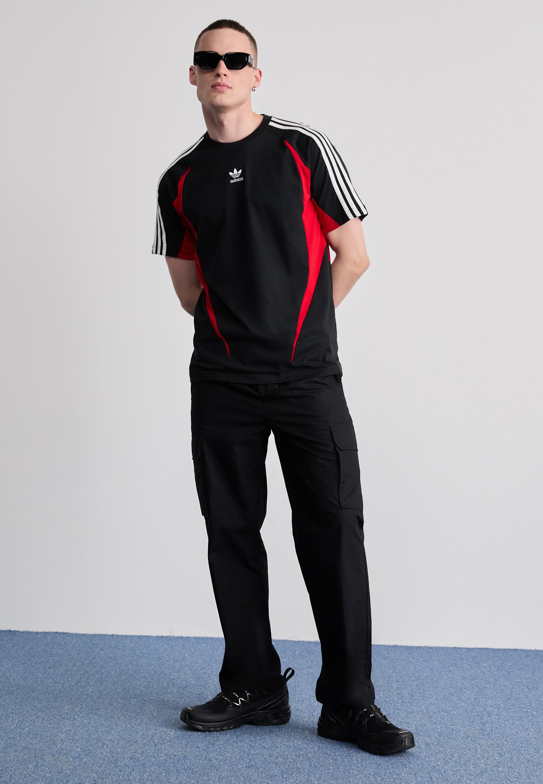 PANEL BORDER S/S T-SHIRT (BLACK)