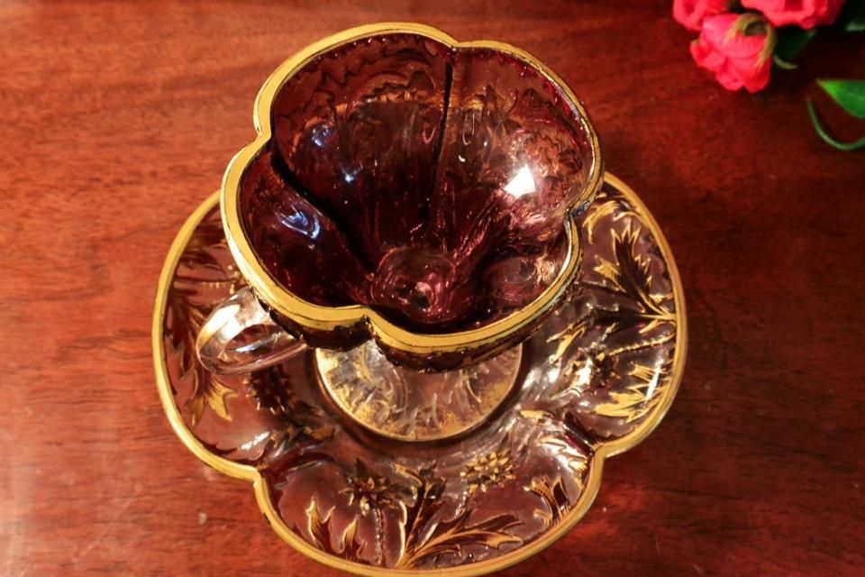 ボヘミアガラス【アンティーク】 アール・ヌーヴォー 薊文カップ
