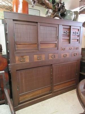 近江 水屋箪笥 - アンティークマーケット吹上 通販サイト