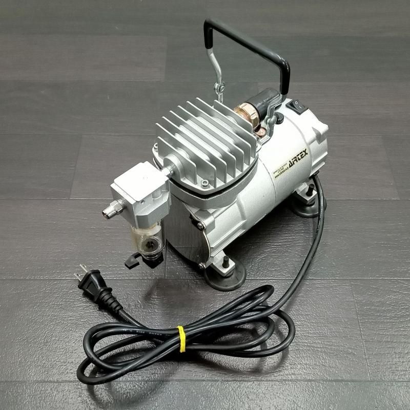 エアコンプレッサー APC-001、エアブラシ。動作品 エアテックス エアー