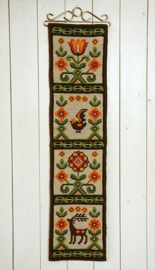 TVIST ツヴィスト刺繍 鳥と花と鹿縦長 - 北欧スタイル雑貨ピーティオ