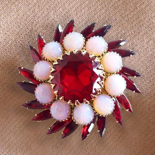 ジュディーリー レッドオパール ブローチ | 送料無料 - コスチューム