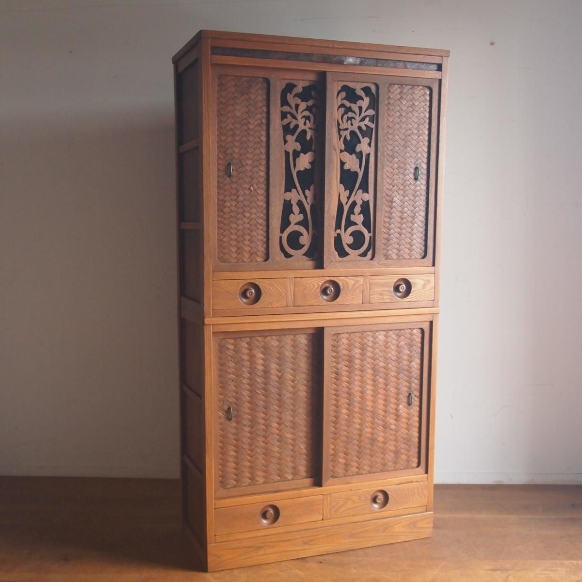 桐材 ガラス扉の収納棚 水屋箪笥 食器棚 古家具 古道具 古