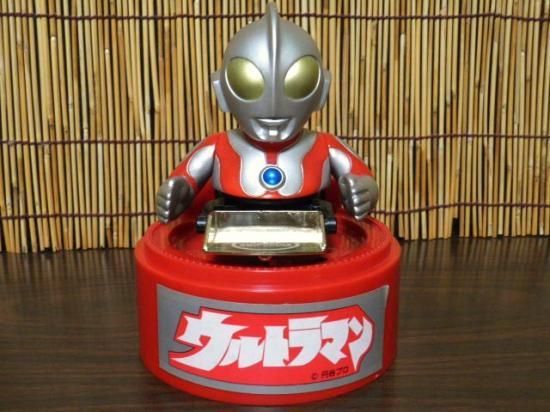 ウルトラマンフィギュア シルバー/レッド 貯金箱 ウルトラマン
