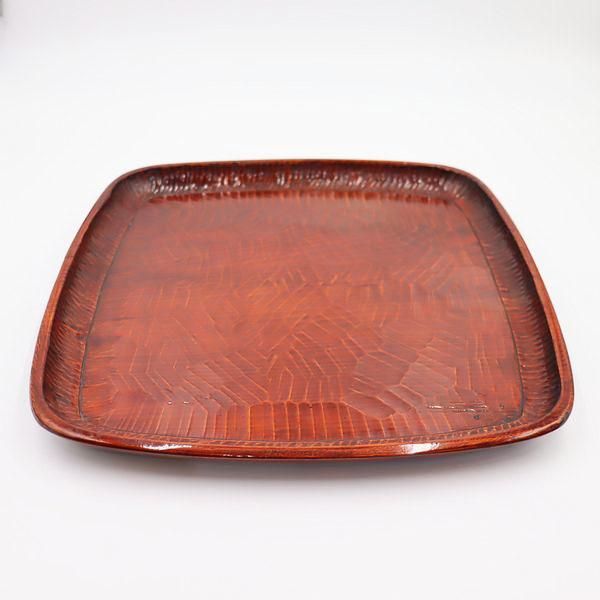 讃岐彫手作り四方盆：ノミ目魅力と安定感活躍の一品