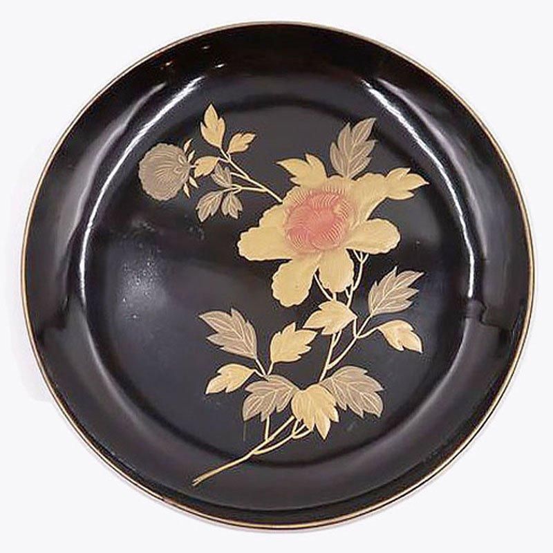 昭和の黒漆塗り木皿 菓子皿にも季節の草木花蒔絵