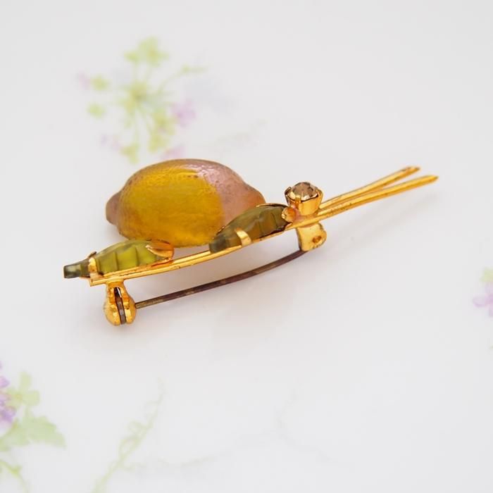AUSTRIA オーストリア フルーツガラス レモンのブローチ
