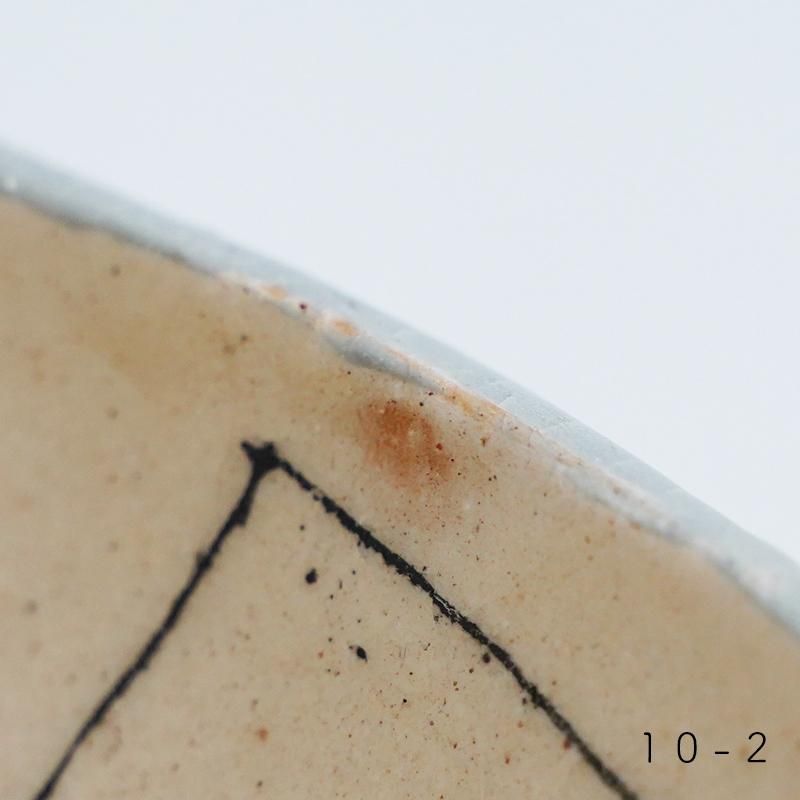 平皿/キムホノ（金憲鎬）