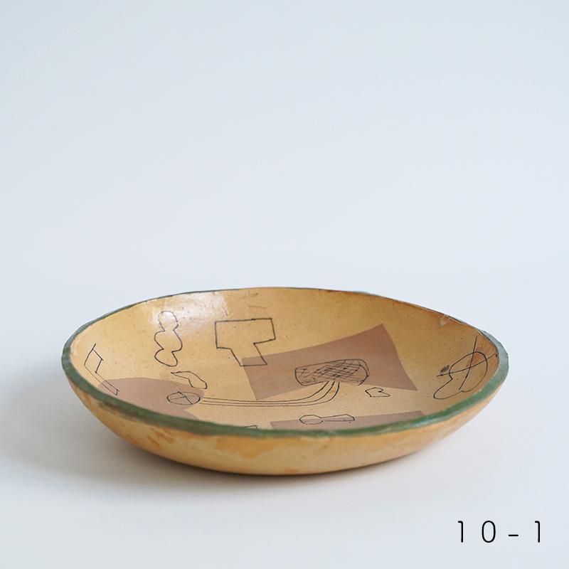 平皿/キムホノ（金憲鎬）