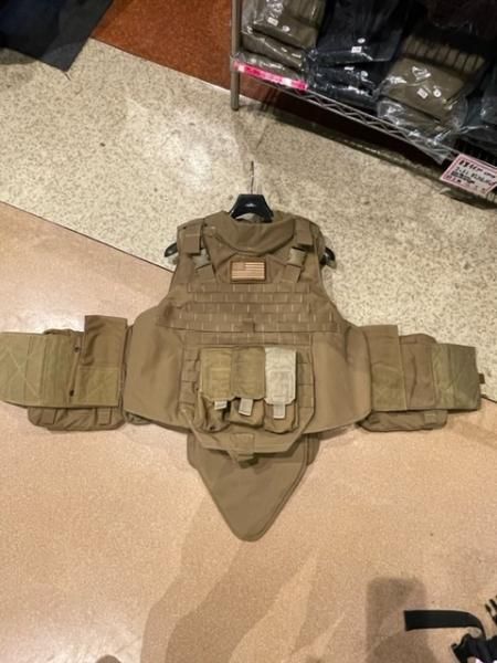 米軍放出品 ボディアーマーベスト 防弾ベスト IMPROVED ARMOR MODULAR