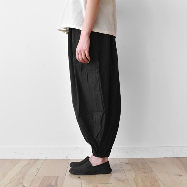 ヂェン先生の日常着｜バルーンパンツ ブラック - ファッション