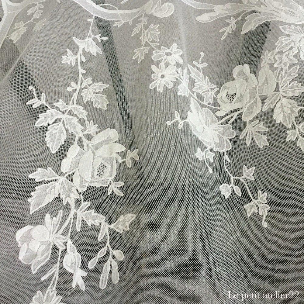 フランスアンティークと可愛いドイリーのカーテン フランス