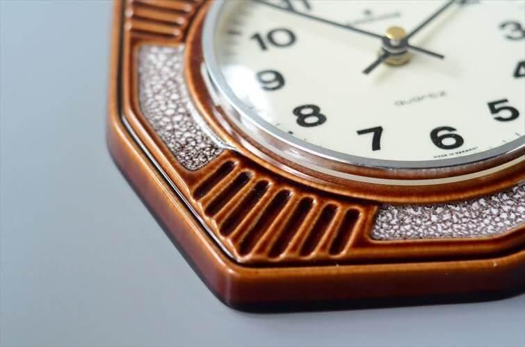 ドイツ製ユンハンス八角形陶器壁時計