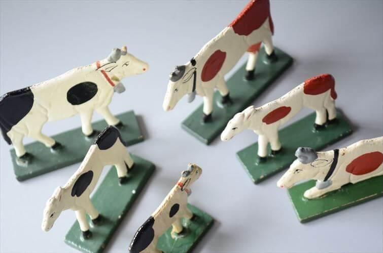 ヴィンテージドイツ製木製牛オブジェ かわいい存在感