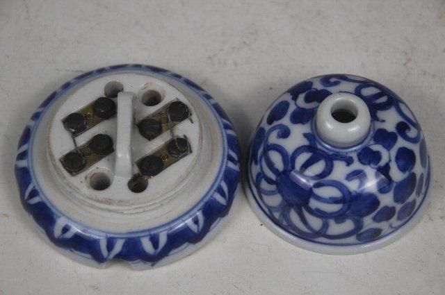 明治期 染付唐草紋の瀬戸焼碍子｜希少なアンティーク電設陶器