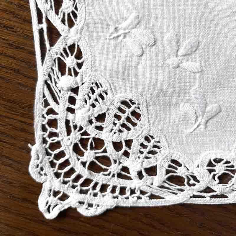 テーブルセンター 白地レース刺繍ドイリー ランナー用