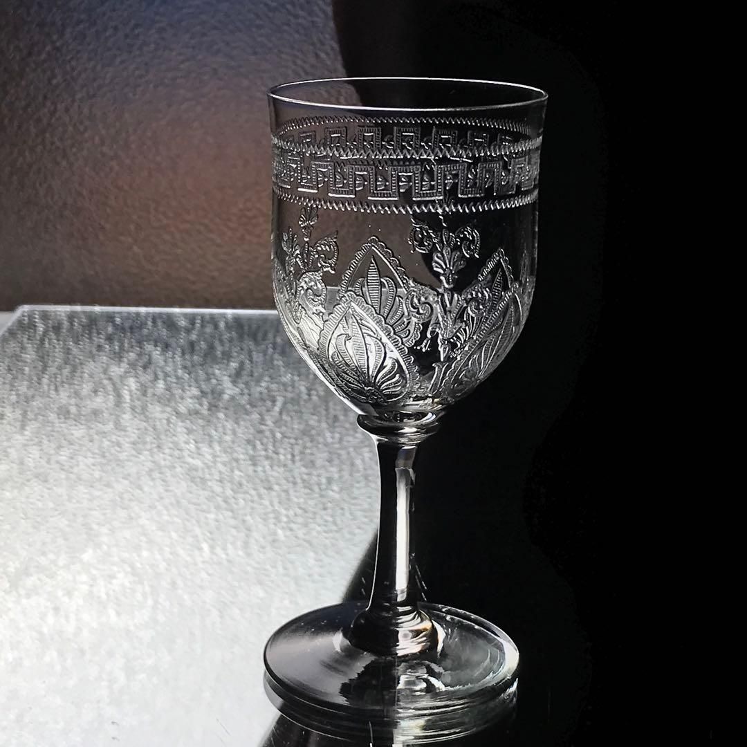 アンティークグラス・コップ一覧｜繊細で美しい手仕事の器特集