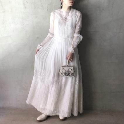 アンティーク写真館撮影 初聖体式 白いドレスの婦人 フォトグラフィ 3