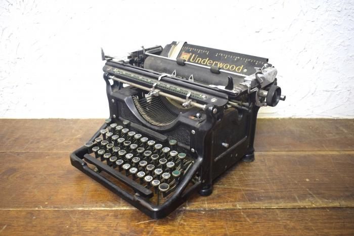 Underwood タイプライター