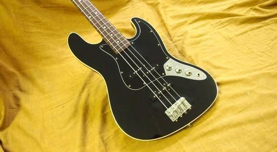 Fender Japan AJB 66 Black - Geek IN Box