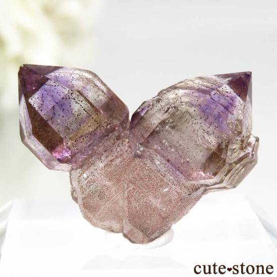 マダガスカル産 アメジスト（日本式双晶・セプタークォーツ）の原石 No